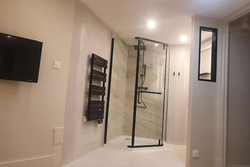 Suite Vinicole Hypercentre, Bastille & Gare 9 Min A Pied Grenoble Esterno foto